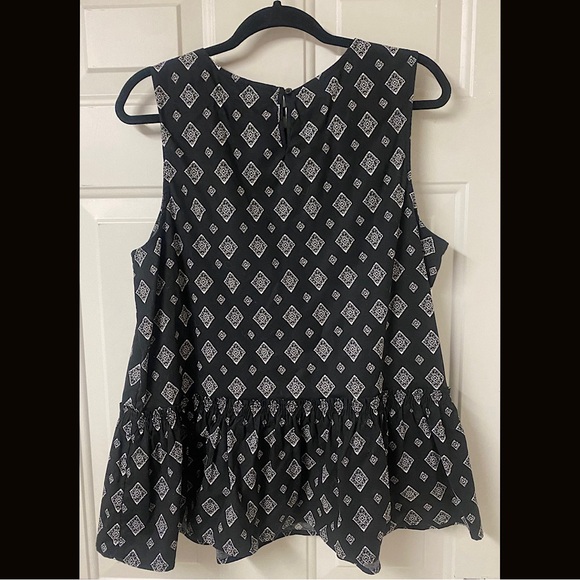 Time and True Top Size 16/18 - Picture 2 of 7